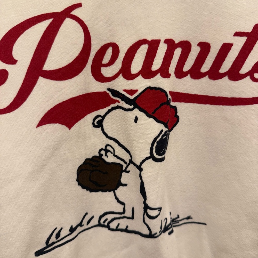 Peanuts Snoopy Baseball Graphic sweater